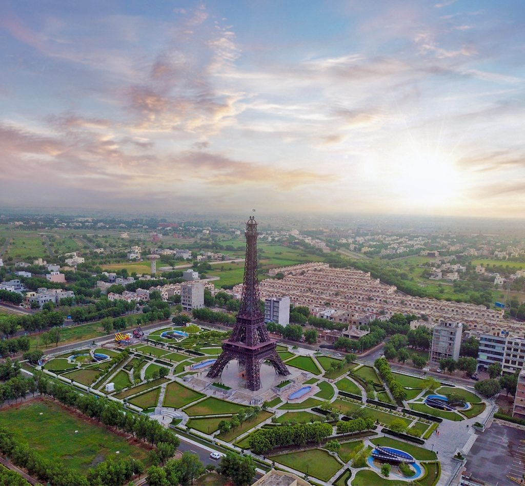 Aerial view of a planned Bahria Town development in Pakistan