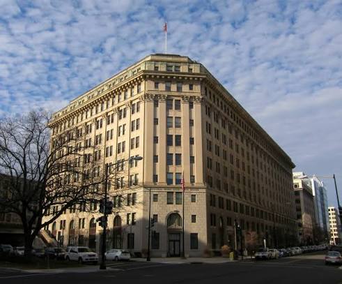 1933: Creation of the Home Owners Loan Corporation (HOLC) in USA 
