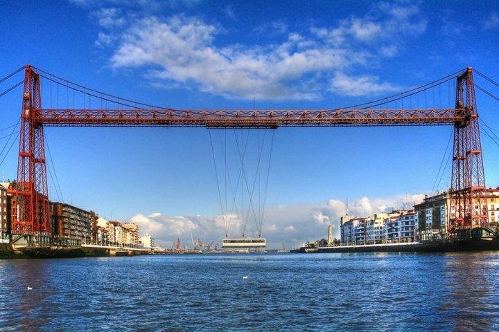 World’s First Transporter Bridge Opens in Spain, Transforming Urban Connectivity