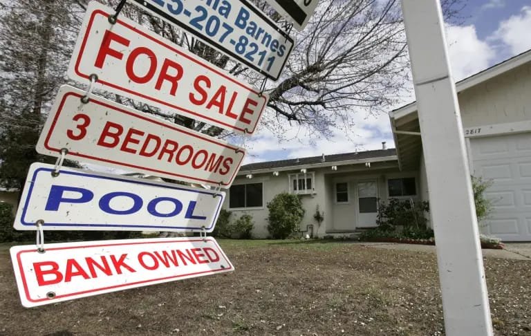 2008 : Housing and Mortgage Crisis Pushed the Global Financial System into Severe Distress