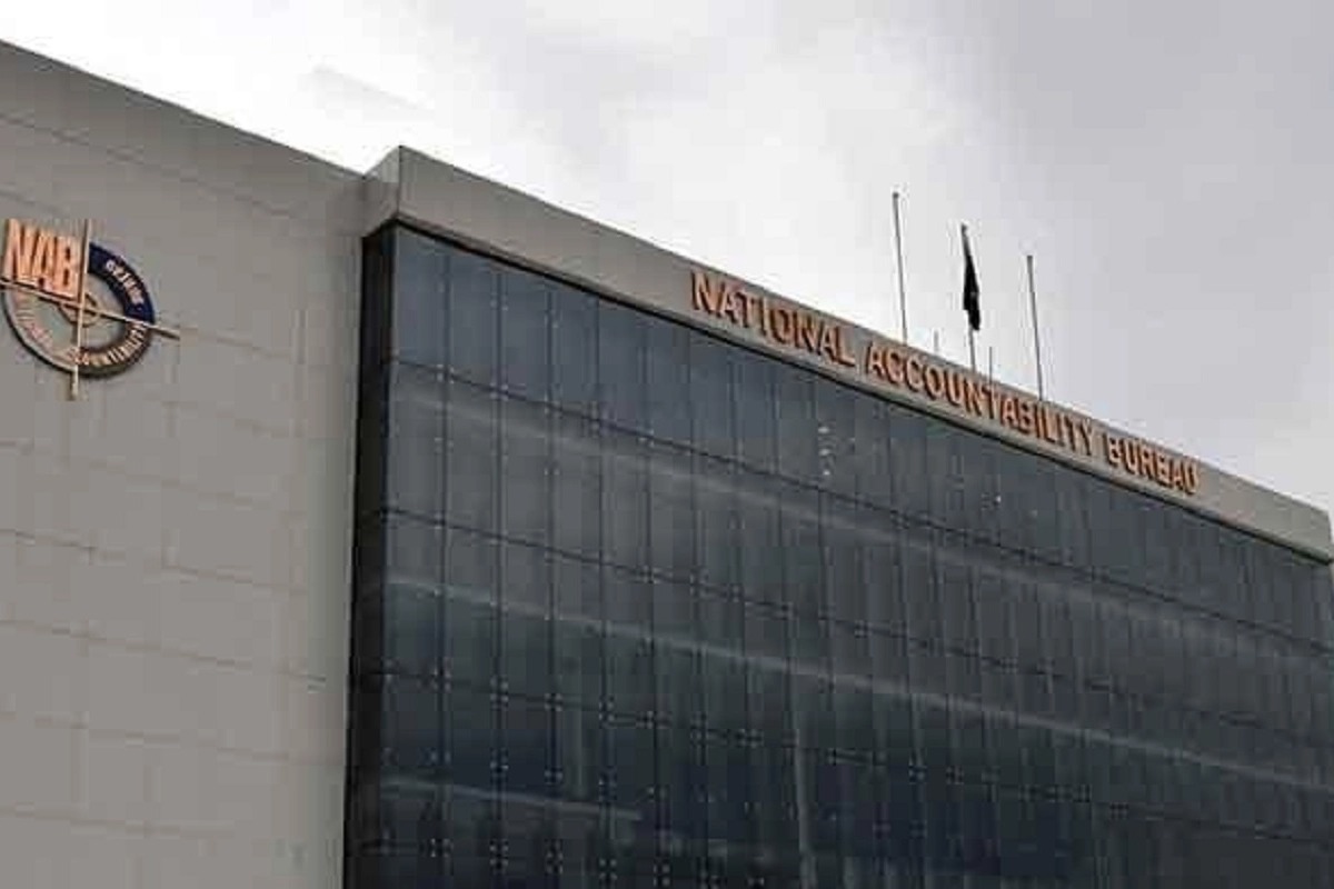 NAB recovers Rs9.67 billion Karachi railway land, cracks down on illegal occupation